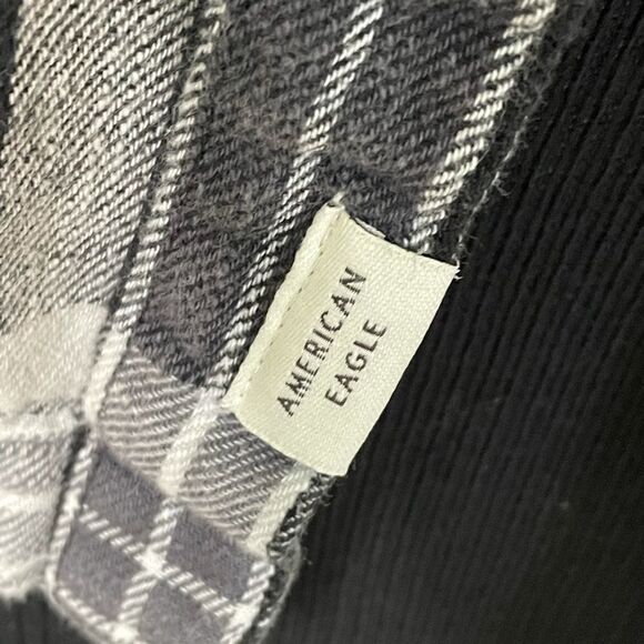 American Eagle Outfitter’s Plaid Flannel Button Down Shirt - Women’s L - Picture 8 of 9
